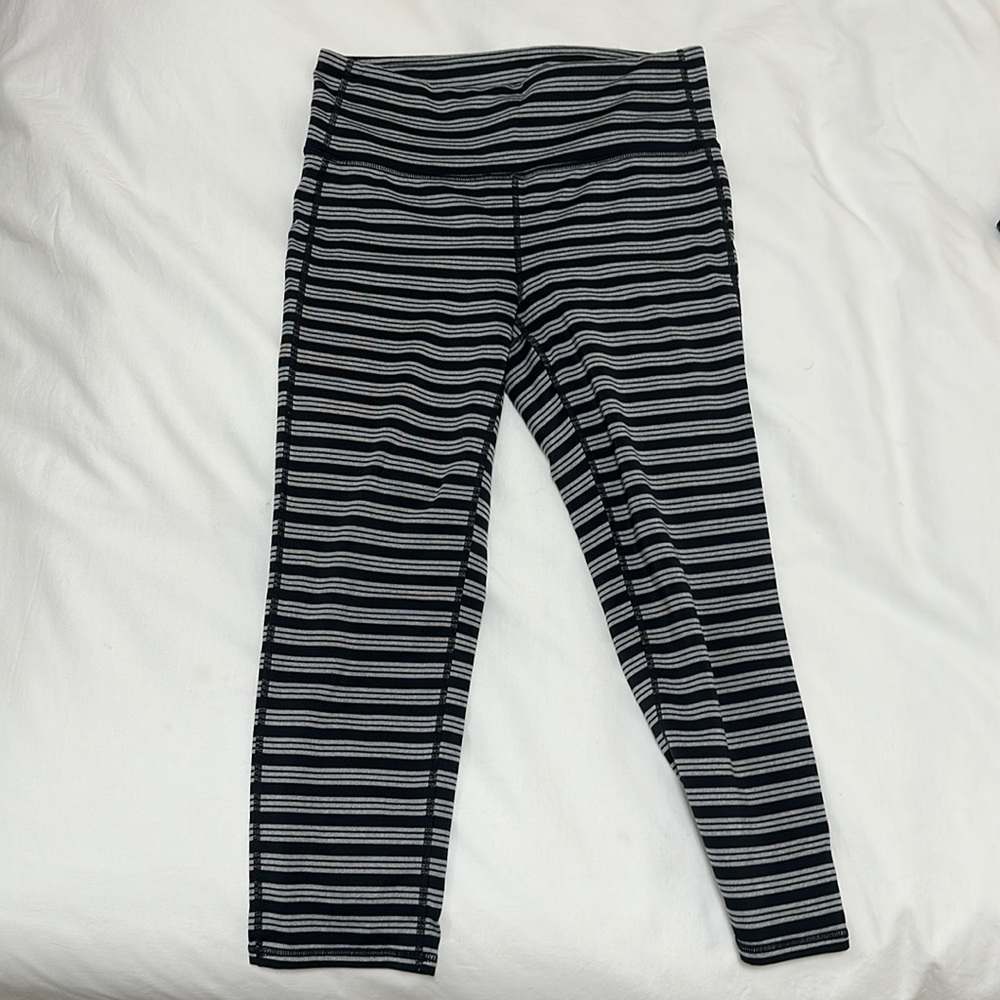 Athleta cropped striped leggings, black and grey